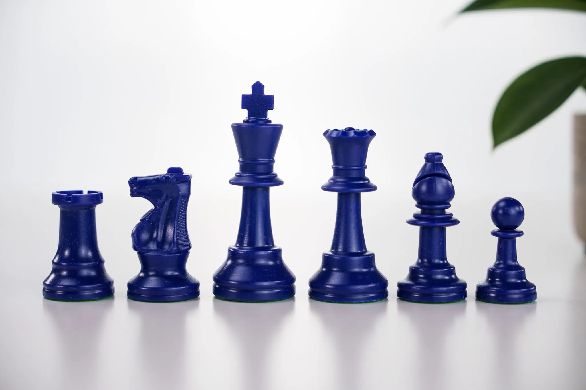 3 3/4" Heavy Club & Tournament Chess Pieces - Half Set - 17 Pieces