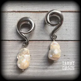 Baroque freshwater pearl gauged earrings-Pearls ear weights