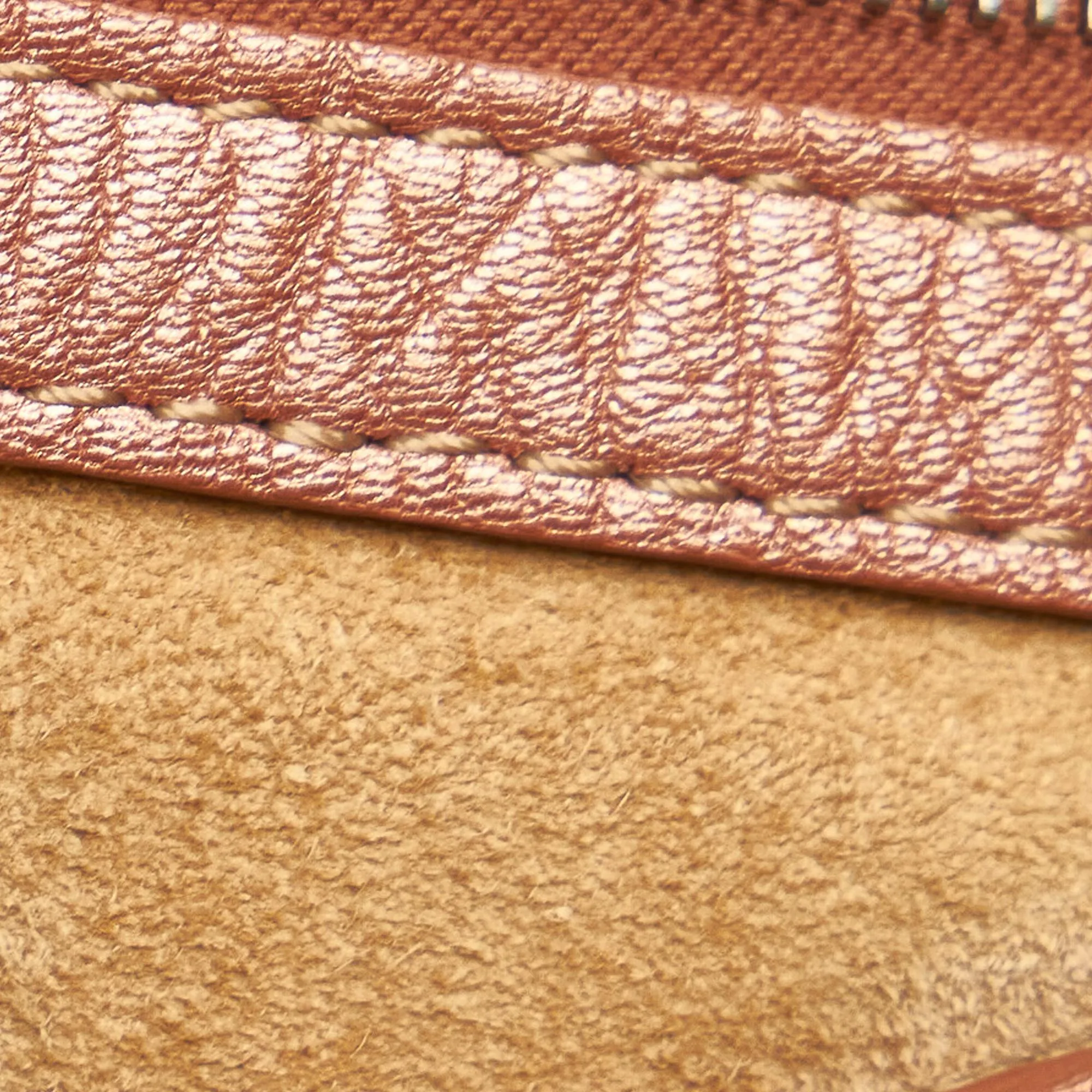 Fendi Selleria Leather Handbag (SHG-31769)
