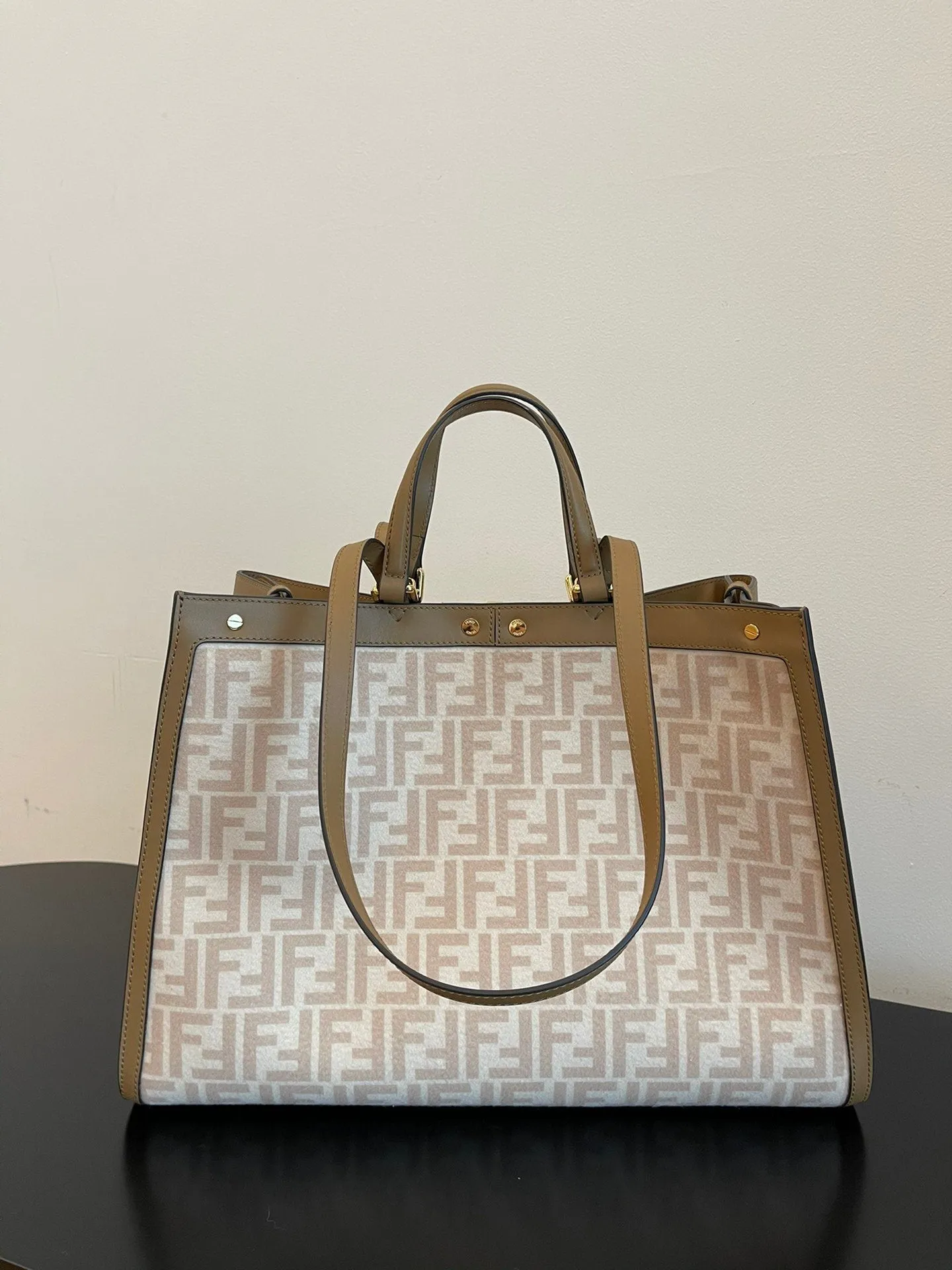 FI Peekaboo X-tote Bag Beige Canvas For Women, Women&#8217;s Handbags, Shoulder Bags 16.1in/41cm FF 8BH374