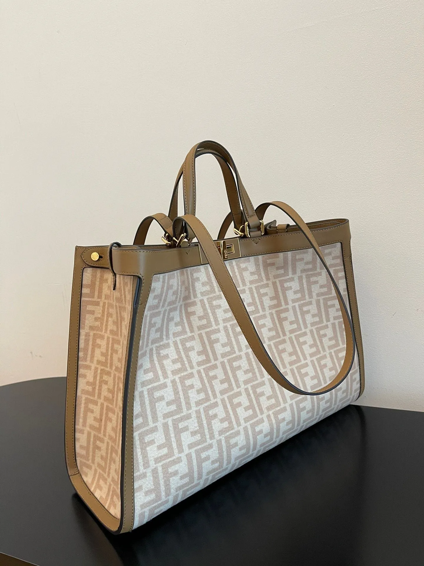 FI Peekaboo X-tote Bag Beige Canvas For Women, Women&#8217;s Handbags, Shoulder Bags 16.1in/41cm FF 8BH374