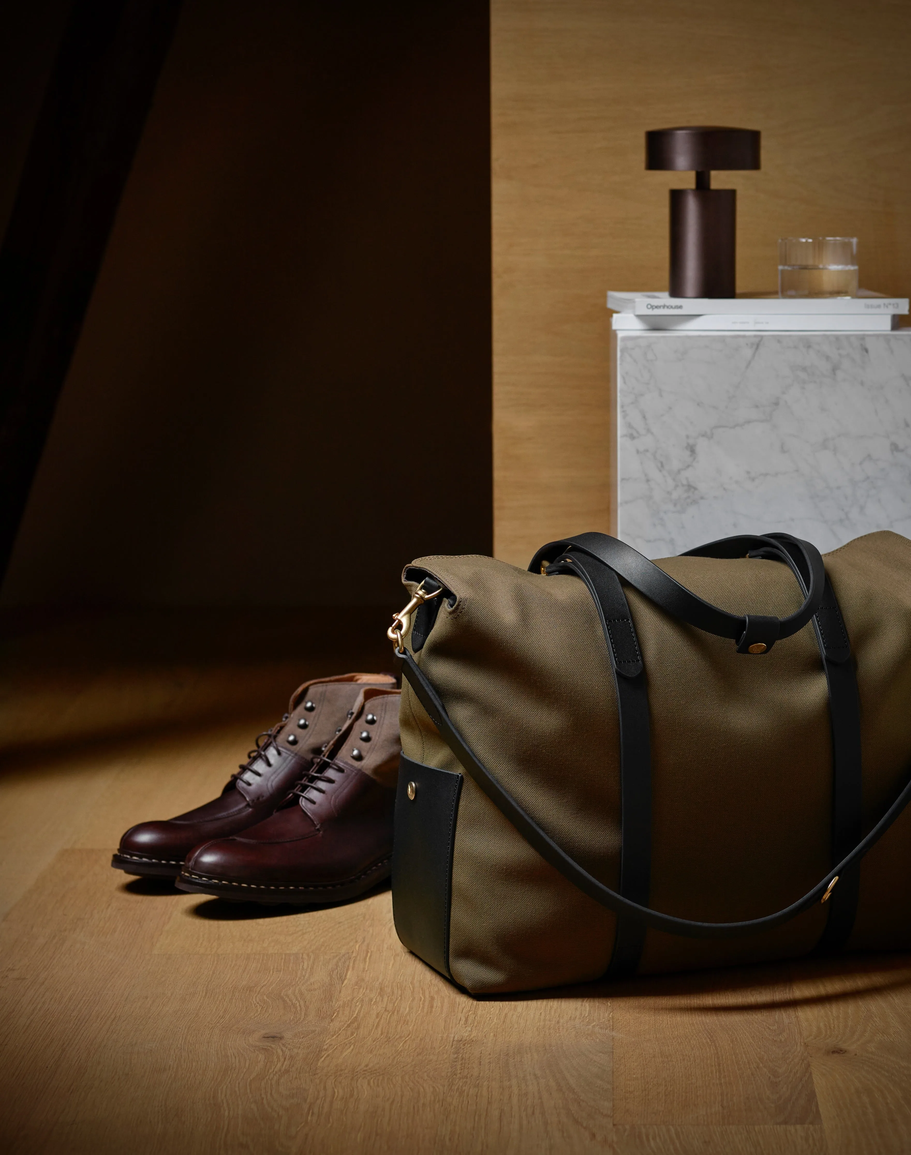 M/S Mega Tote – Army/Dark Brown