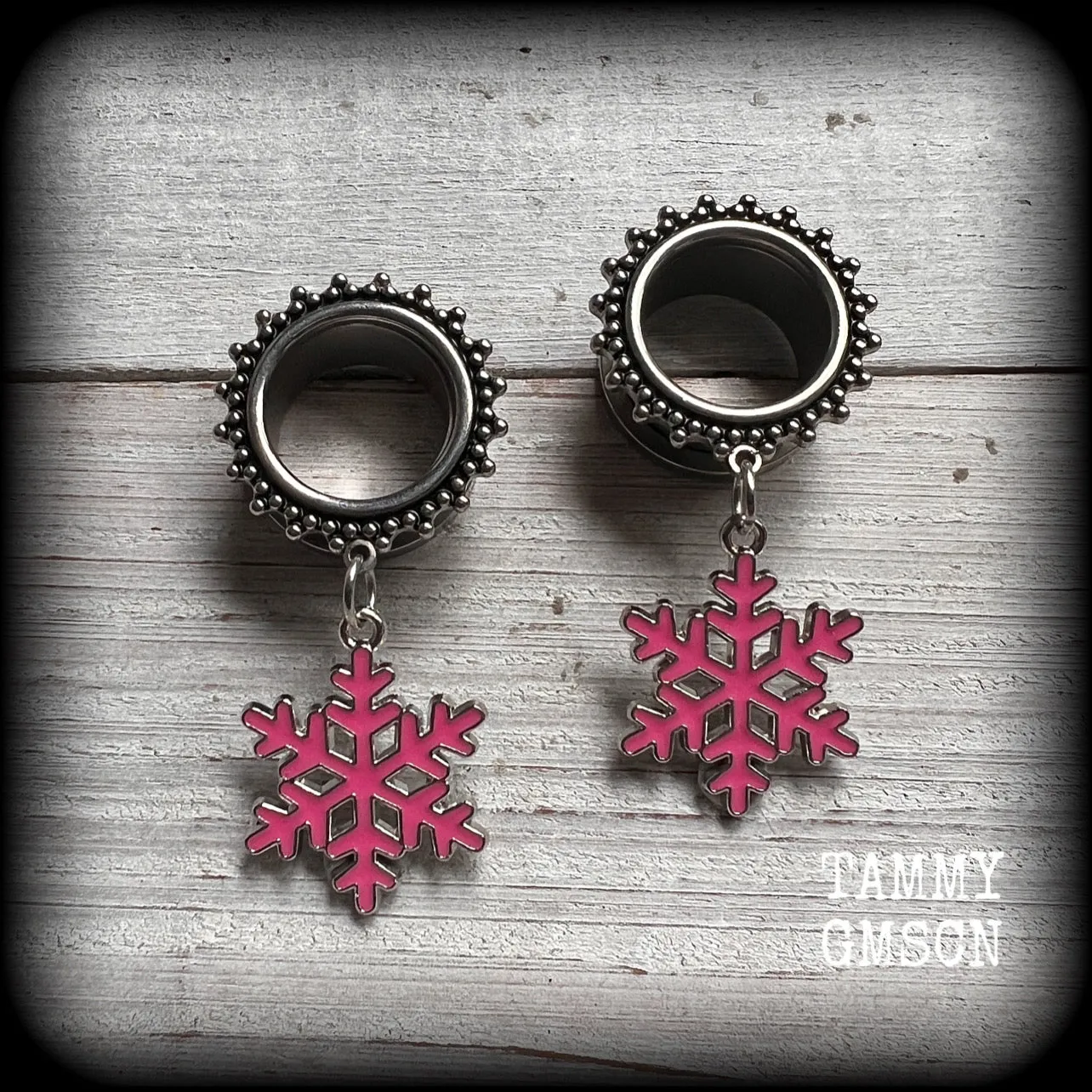 Pink snowflake tunnel earrings-Christmas ear gauges