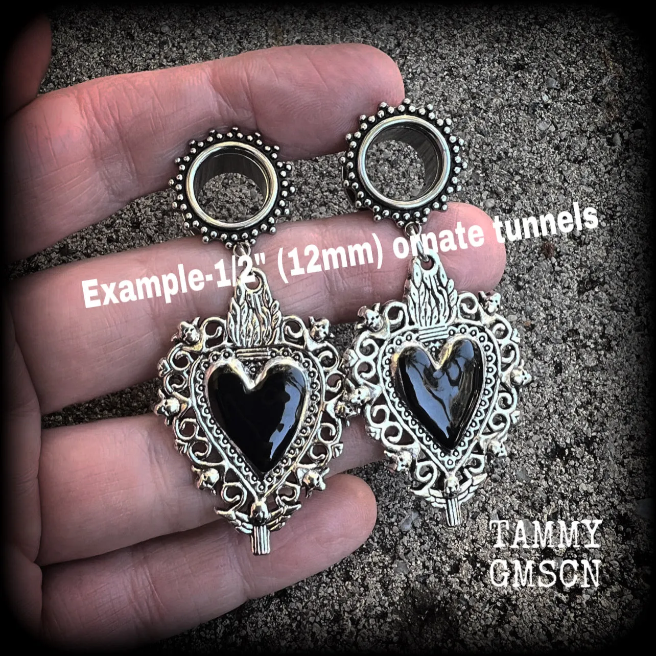 Sacred heart tunnel earrings-Black heart tunnel ear gauges