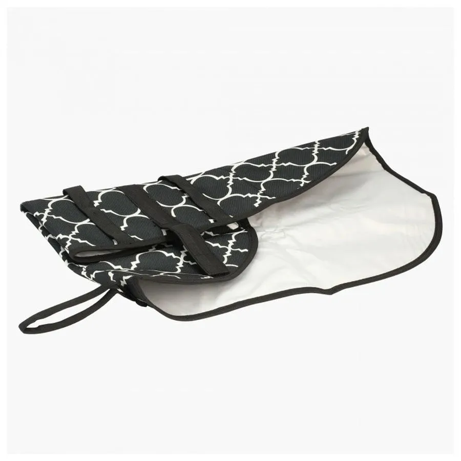 The First Years Changing Clutch - Black Quatro